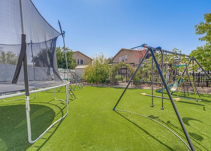 Holiday home Family-friendly Retreat W/ Pool - Near Westgate!