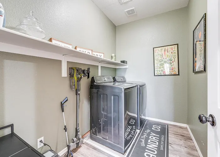 Family-friendly Retreat W/ Pool - Near Westgate! *